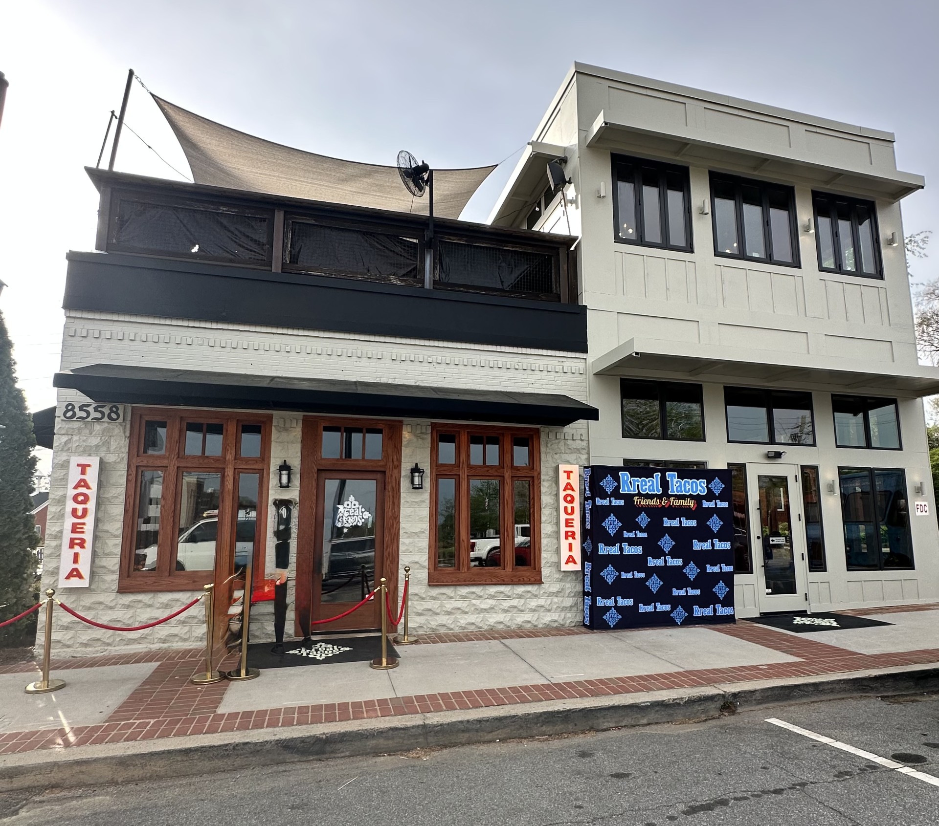 Rreal Tacos Woodstock is finally OPEN!